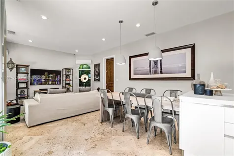 2752 Brickell Court Miami FL 33129
