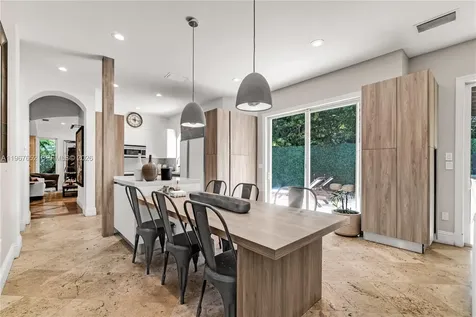 2752 Brickell Court Miami FL 33129