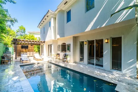 2752 Brickell Court Miami FL 33129