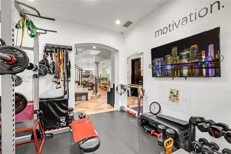 2752 Brickell Court Miami FL 33129