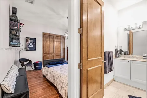2752 Brickell Court Miami FL 33129