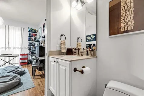2752 Brickell Court Miami FL 33129