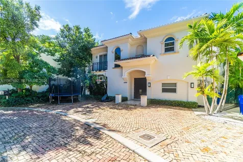 2752 Brickell Court Miami FL 33129