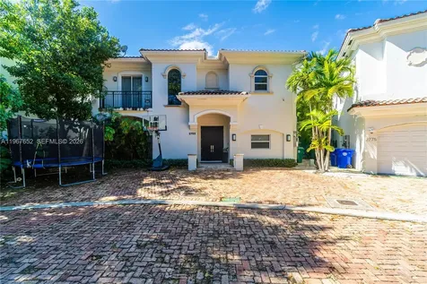 2752 Brickell Court Miami FL 33129