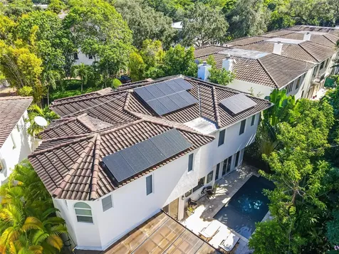 2752 Brickell Court Miami FL 33129