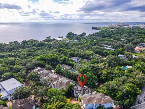 2752 Brickell Court Miami FL 33129