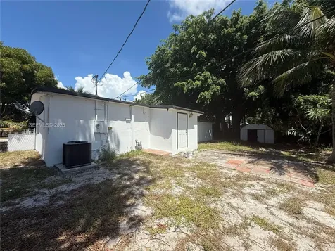 5264 NE 15th Avenue Deerfield Beach FL 33064