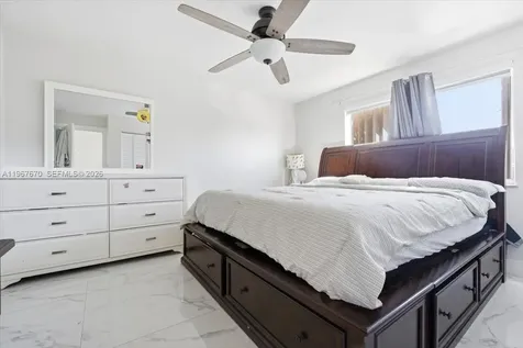 8027 Lake Drive Doral FL 33166