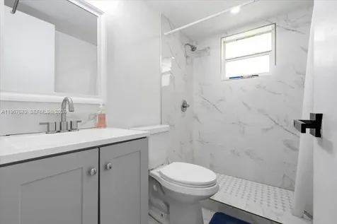 8027 Lake Drive Doral FL 33166