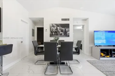 8027 Lake Drive Doral FL 33166
