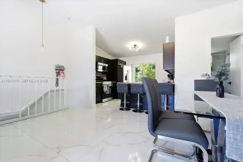 8027 Lake Drive Doral FL 33166