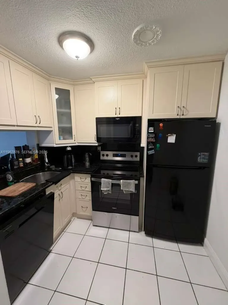 488 NW 165th Street Road Miami FL 33169