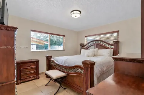 1901 SW 90th Avenue Miami FL 33165