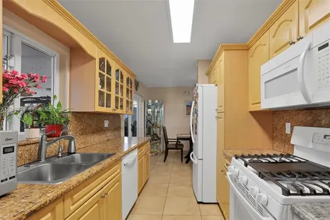1901 SW 90th Avenue Miami FL 33165