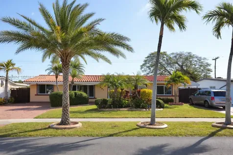 1901 SW 90th Avenue Miami FL 33165