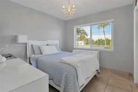 1901 SW 90th Avenue Miami FL 33165