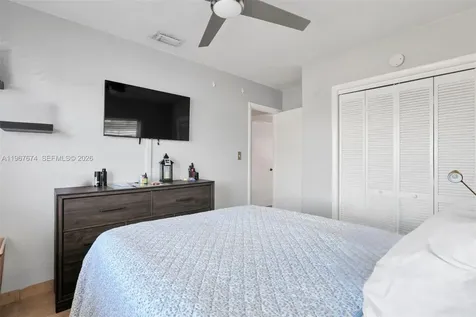 1901 SW 90th Avenue Miami FL 33165
