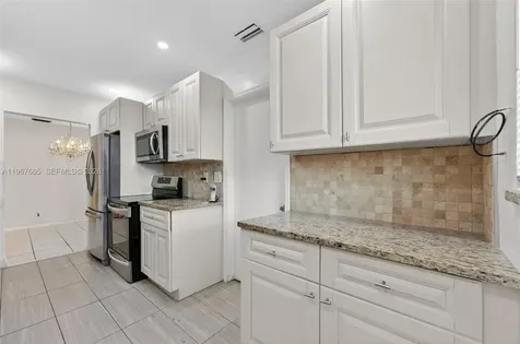 1919 NW 38th Street Oakland Park FL 33309