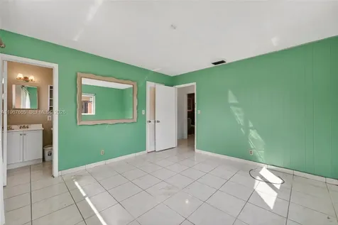 1919 NW 38th Street Oakland Park FL 33309