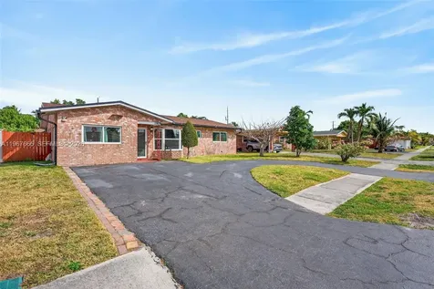 1919 NW 38th Street Oakland Park FL 33309