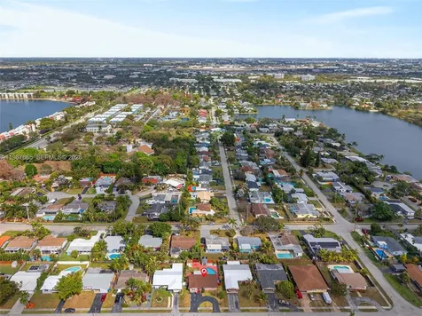 1919 NW 38th Street Oakland Park FL 33309