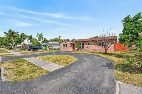 1919 NW 38th Street Oakland Park FL 33309