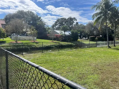 11520 NW 26th Street Plantation FL 33323