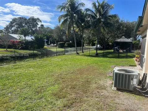 11520 NW 26th Street Plantation FL 33323