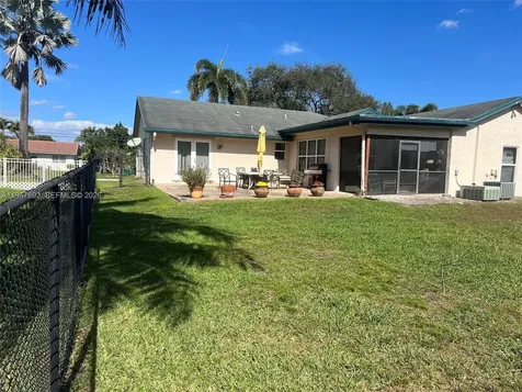 11520 NW 26th Street Plantation FL 33323