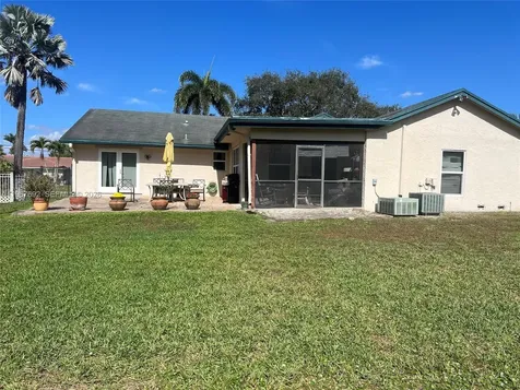 11520 NW 26th Street Plantation FL 33323