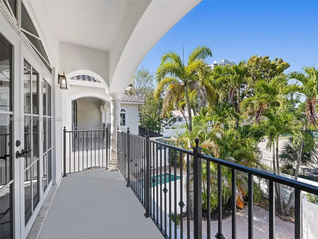 827 SE 2nd Court Fort Lauderdale FL 33301