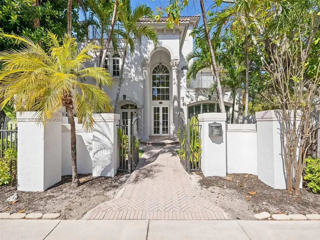827 SE 2nd Court Fort Lauderdale FL 33301