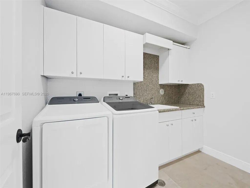 827 SE 2nd Court Fort Lauderdale FL 33301