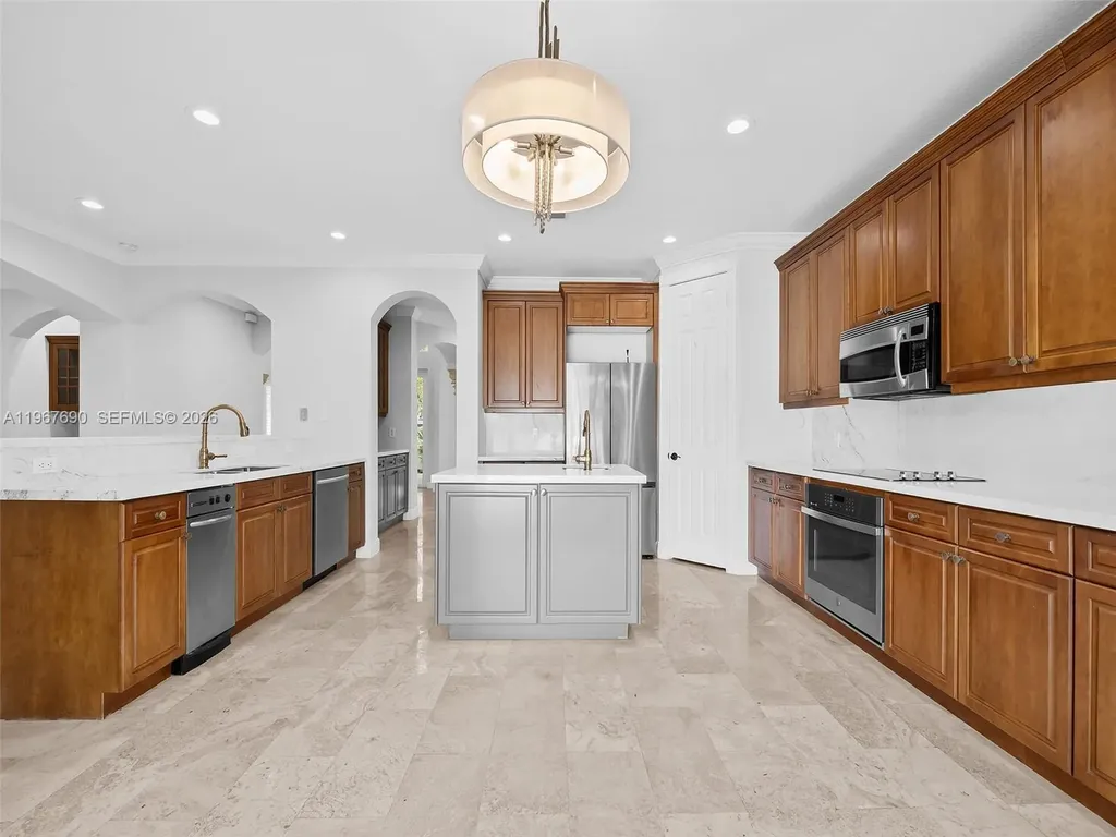 827 SE 2nd Court Fort Lauderdale FL 33301