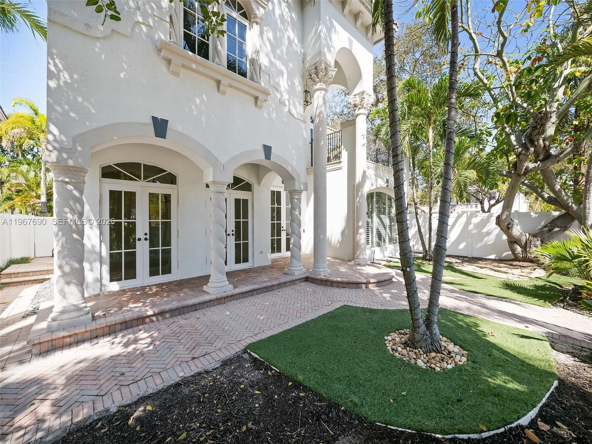 827 SE 2nd Court Fort Lauderdale FL 33301