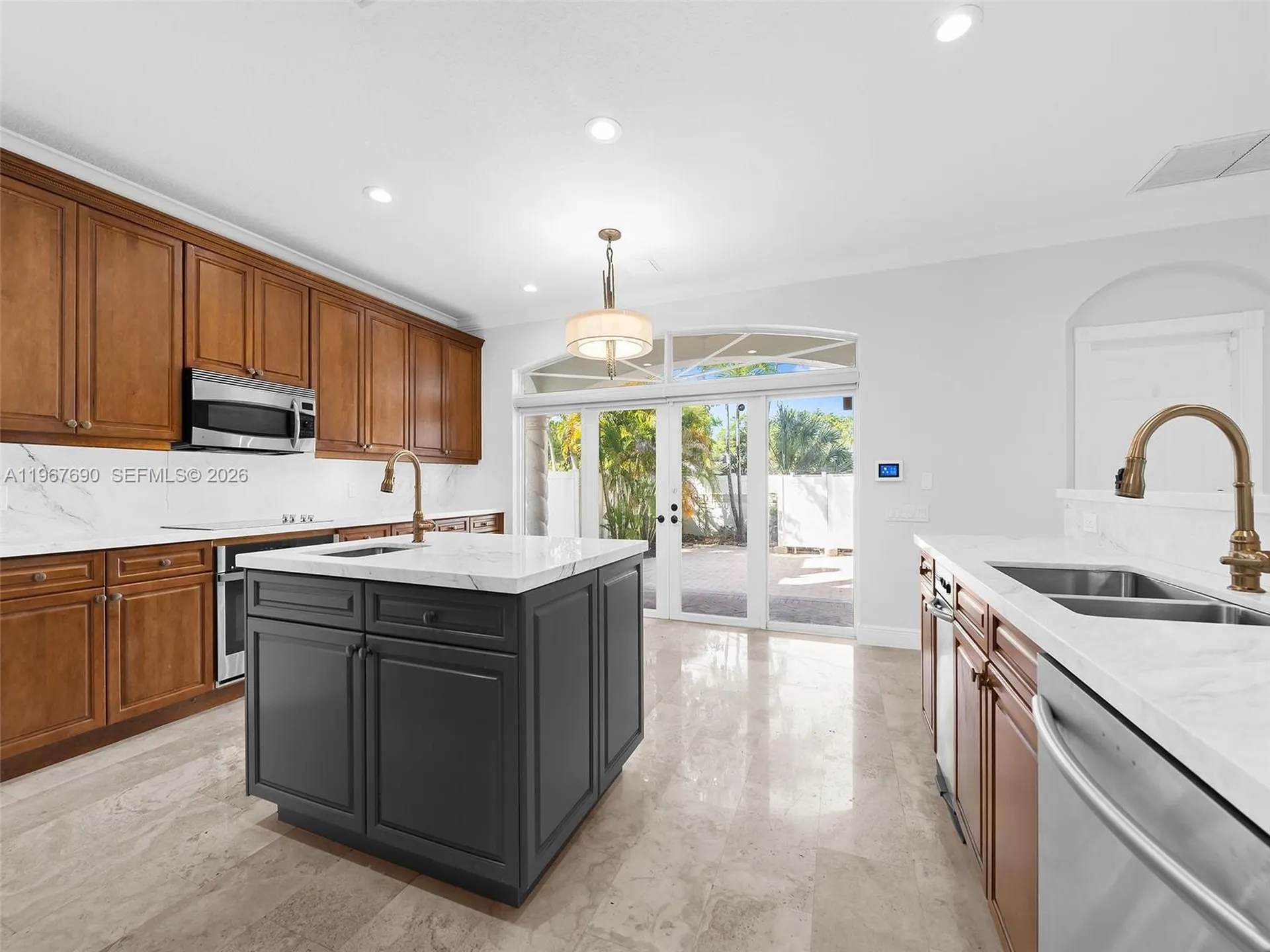 827 SE 2nd Court Fort Lauderdale FL 33301