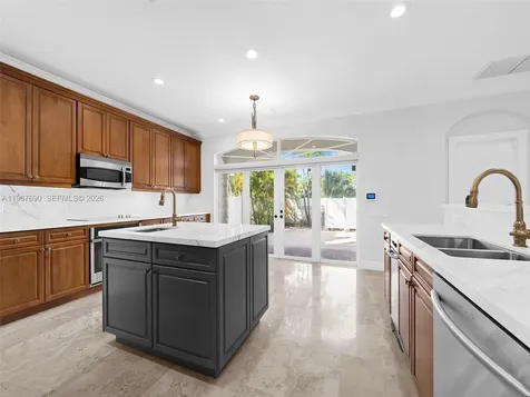 827 SE 2nd Court Fort Lauderdale FL 33301