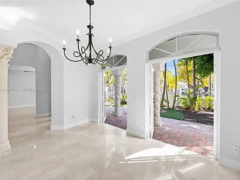827 SE 2nd Court Fort Lauderdale FL 33301