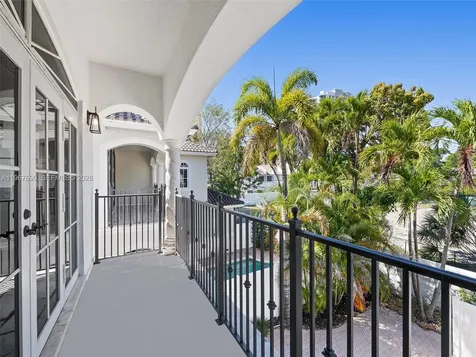 827 SE 2nd Court Fort Lauderdale FL 33301