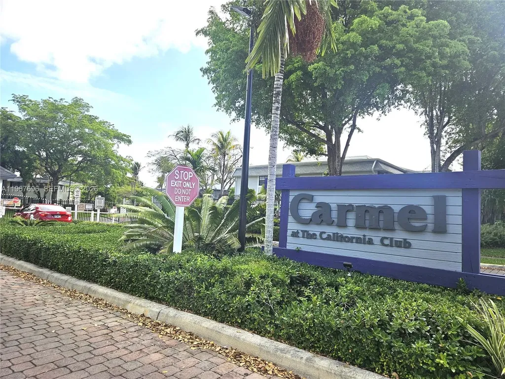 915 NE 199th Street Miami FL 33179