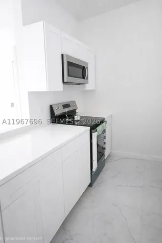 915 NE 199th Street Miami FL 33179