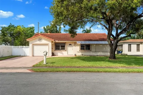 101 NE 2nd Place Dania Beach FL 33004