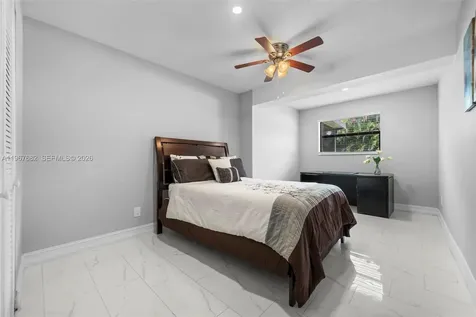 101 NE 2nd Place Dania Beach FL 33004