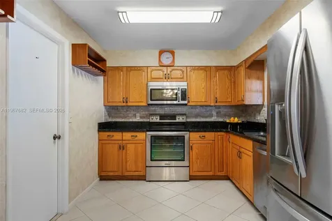 101 NE 2nd Place Dania Beach FL 33004