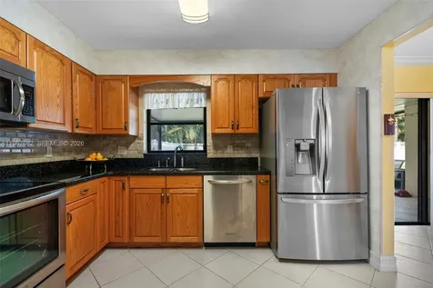 101 NE 2nd Place Dania Beach FL 33004