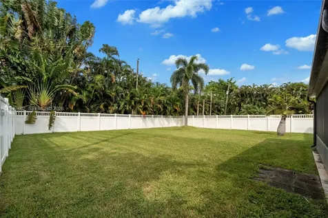 101 NE 2nd Place Dania Beach FL 33004
