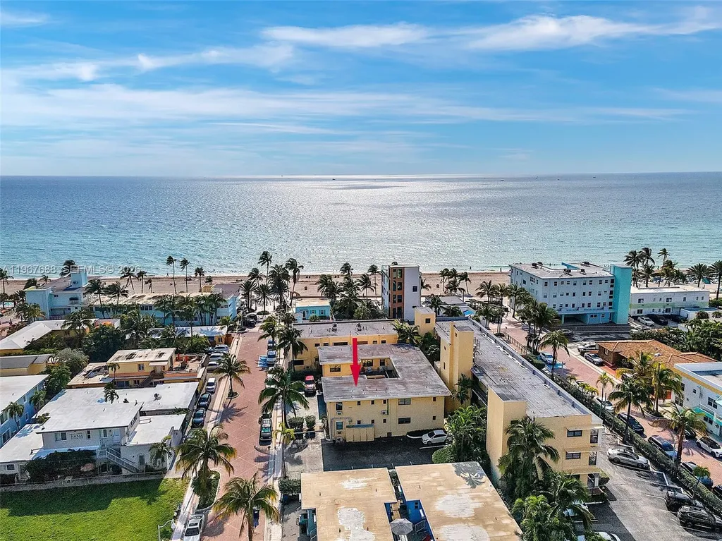 322 Harding Street Hollywood FL 33019