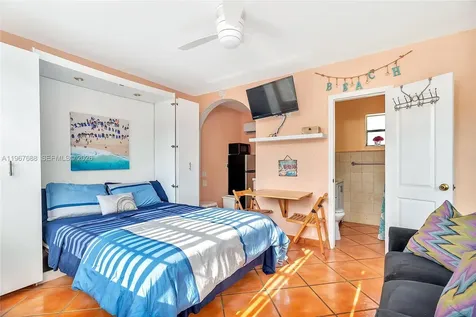 322 Harding Street Hollywood FL 33019