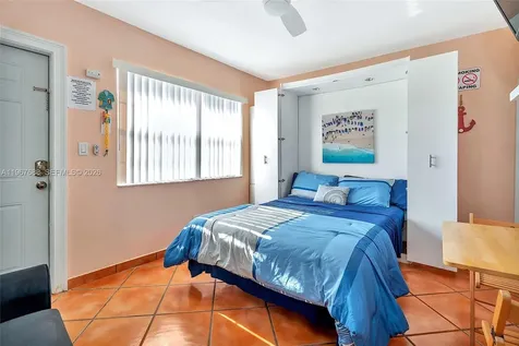 322 Harding Street Hollywood FL 33019