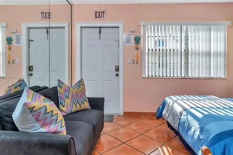 322 Harding Street Hollywood FL 33019